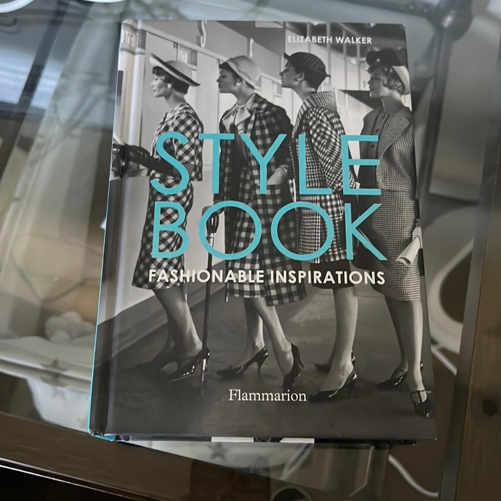 Style Book Fashionable Inspirations coffee table book
